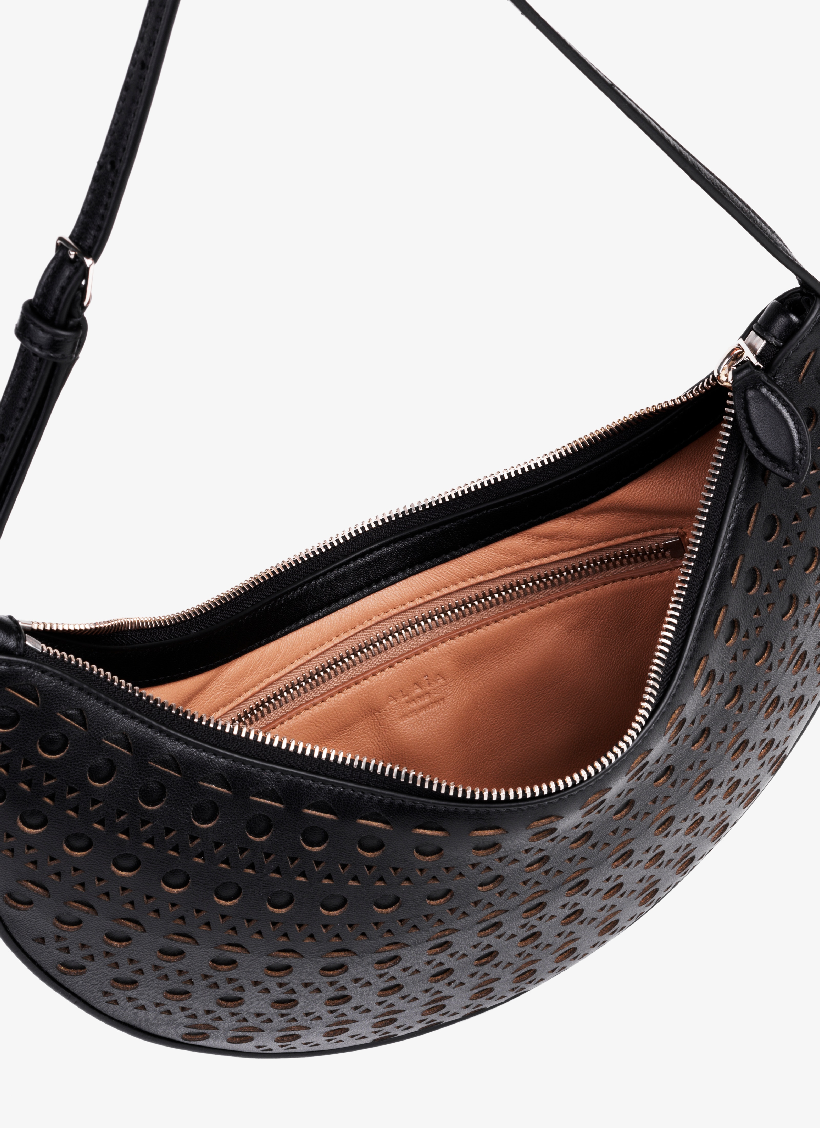 Sac Demi Lune En Cuir Ajouré Et Doublé ALAÏA FR